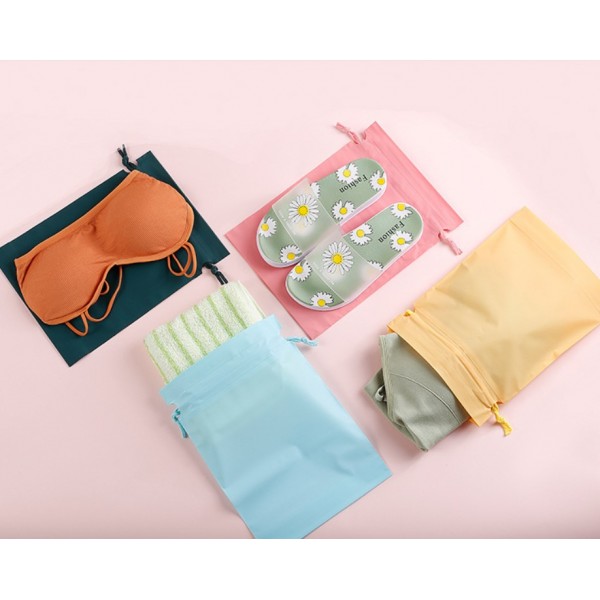 Пакет косметичний на зав'язках, рожевий поліетиленовий матовий пакет для зберігання зі шнурком, 21х29 см, 1 шт