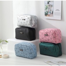 Косметичка "Beauty Lines", різні кольори