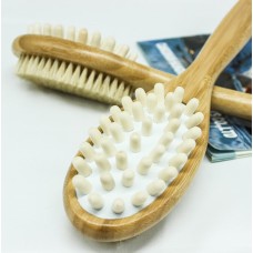 Щітка двостороння для сухого масажу тіла від целюліту, з натуральною щетиною і масажером,40 см