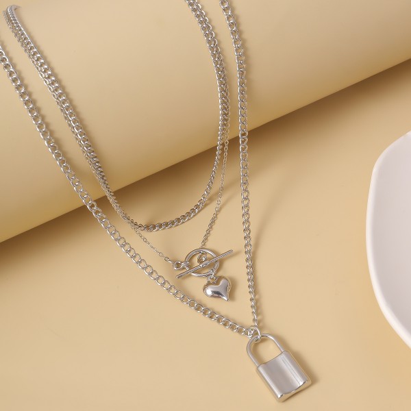 Ланцюжок багатошаровий із замком та сердечком "Closed Heart" Ланцюжок багатошаровий із замком та сердечком "Closed Heart"