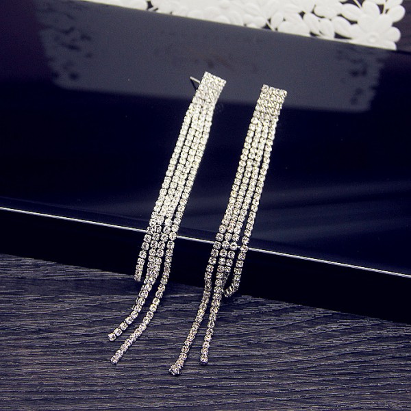 Серьги со стразами "Scattering of Rhinestones", 2 цвета