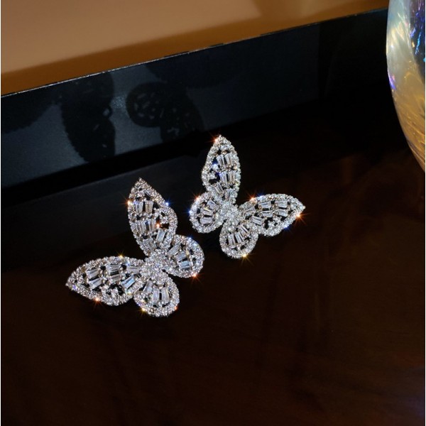 Сережки метелики з камінням "Silver Butterfly", срібло