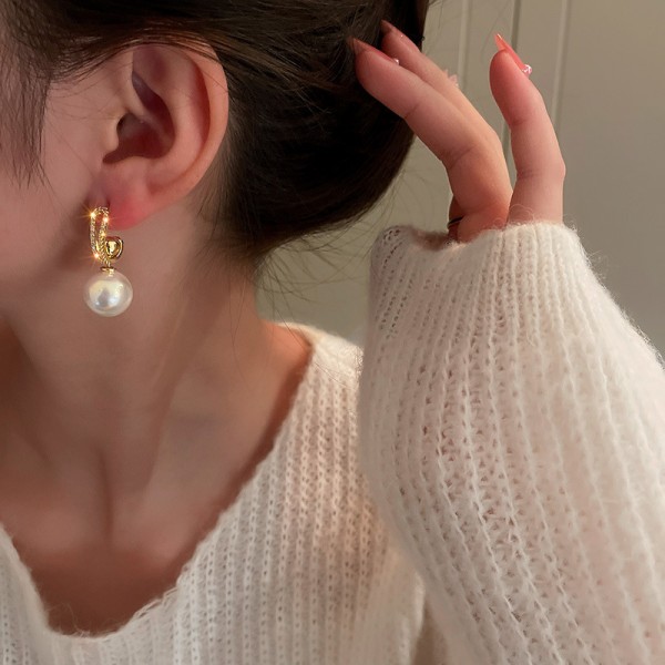 Сережки з перлами та стразами "Glam Look", золото Сережки з перлами та стразами "Glam Look", золото