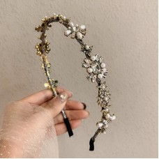 Ободок для волосся з перлами "Nude", обруч для волосся з перлами і квітами