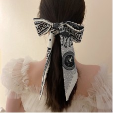 Резинка з перлами і бантом-стрічкою "Christian", резинка бант, резинка зі стрічкою 