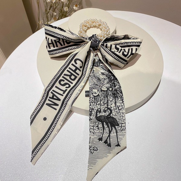 Резинка з перлами і бантом-стрічкою "Christian", резинка бант, резинка зі стрічкою 