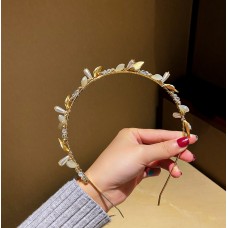 Ободок для волосся з квітами і перлами "Nude Perls", обруч для волосся з перлами і квітами