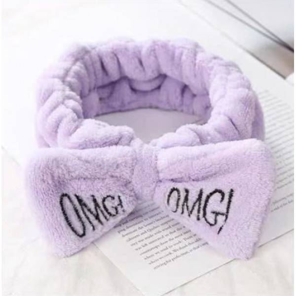 Подушка в дорогу з капюшоном