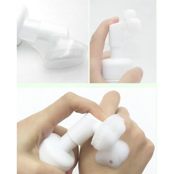 Пінка-мус для вмивання зі щіточкою BIOAQUA, 120 мл Пінка-мус для вмивання зі щіточкою BIOAQUA, 120 мл