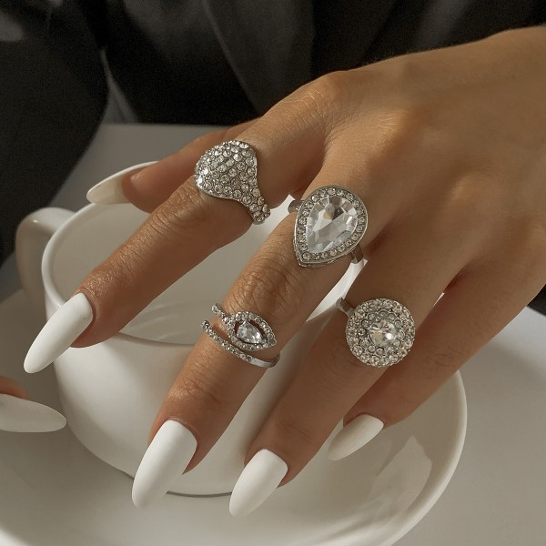 Кольца набор с камнями "Silver", цвет серебро, 4 шт