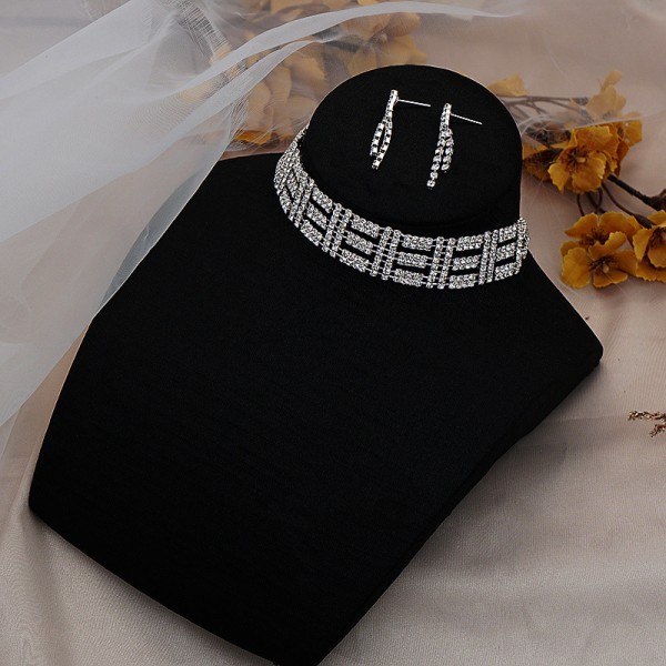 Набір: чокер зі стразами сережки "Stylish Square", срібло