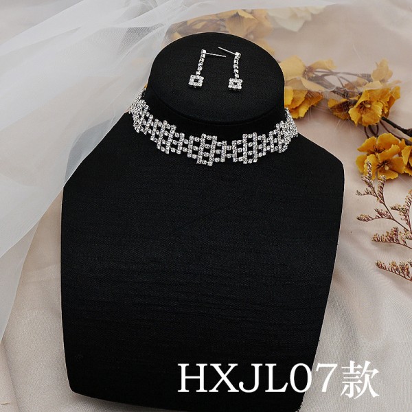 Набір: чокер зі стразами сережки "Stylish Polyhedron", срібло