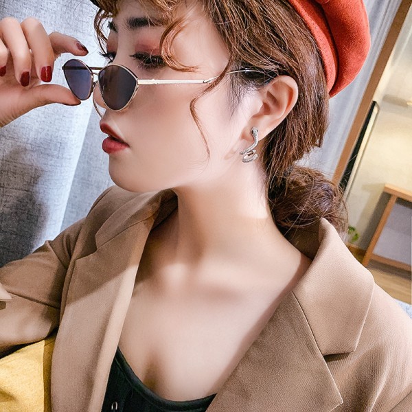 Сережки кафи - змійки "Silver Snake" зі стразами, 1 пара