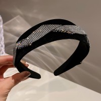 Обруч для волосся оксамитовий зі стразами "BlackStone", чорний
