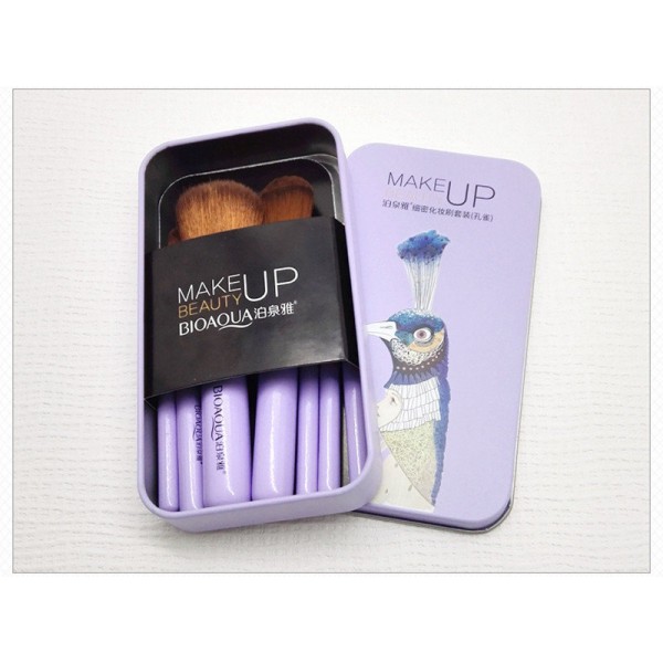 Набір пензлів для макіяжу BIOAQUA, в металевому кейсі, 7 шт