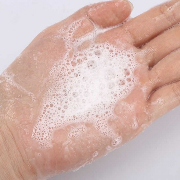 Пінка для вмивання з гіалуроновою кислотою Bioaqua Water Get Hyaluronic Acid, 100 мл Пінка для вмивання з гіалуроновою кислотою Bioaqua Water Get Hyaluronic Acid, 100 мл