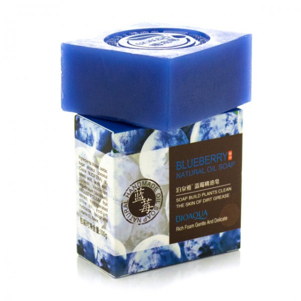 Натуральне мило з екстрактом чорниці та кокосовим маслом BIOAQUA Blueberry Natural Oil Soap