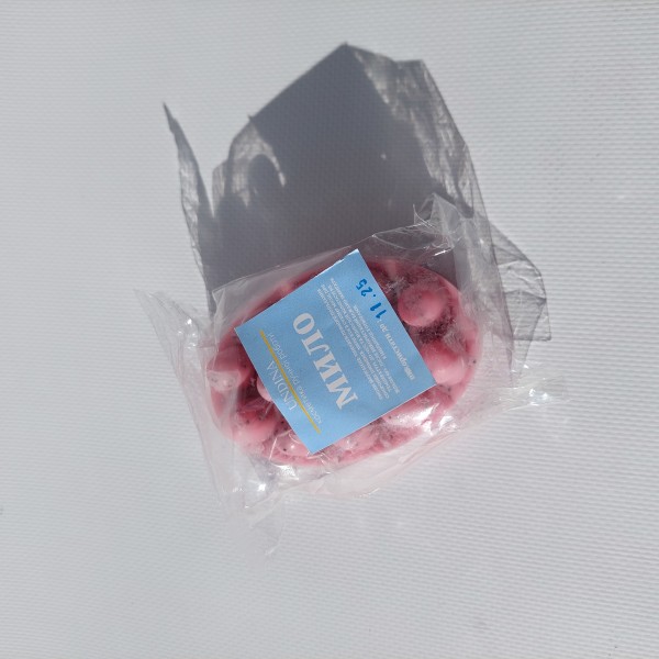 Масажне мило ручної роботи, скрабуюче, антицелюлітне, з ароматом солодких ягід