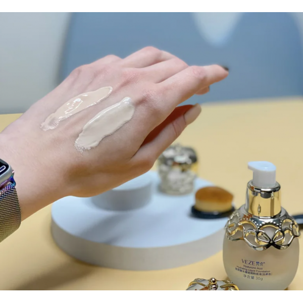 Тональный крем увлажняющий Veze Hyaluronic Acid Hydration Liquid Foundation, с гиалуроновой кислотой, тон 01 натуральный, 30 мл Тональный крем увлажняющий Veze Hyaluronic Acid Hydration Liquid Foundation, с гиалуроновой кислотой, тон 01 натуральный, 30 мл