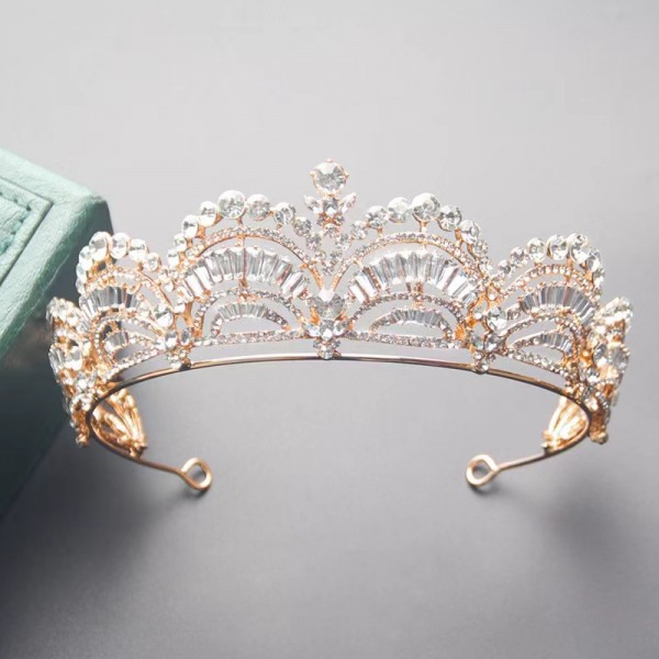 Корона на голову со стразами и камнями "Crystal Royal Crown", украшение на голову с камнями, золото