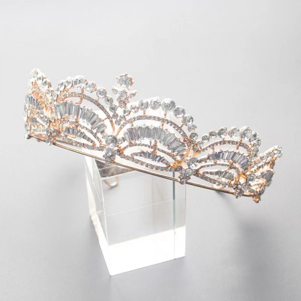 Корона на голову со стразами и камнями "Crystal Royal Crown", украшение на голову с камнями, золото