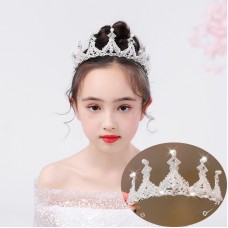 Корона на голову зі стразами та перлами "Girls Pearl Shine", прикраса на голову з камінням, срібло