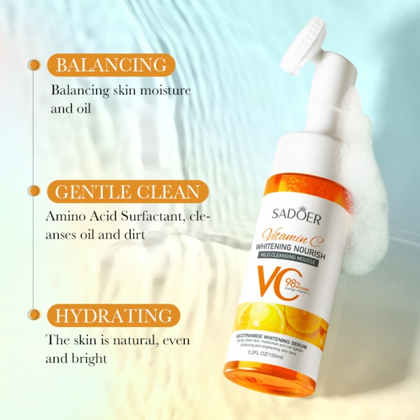 Пенка-мусс для умывания с витамином C SADOER Vitamin C Mild Cleanser Mousse, со щеточкой, 150мл