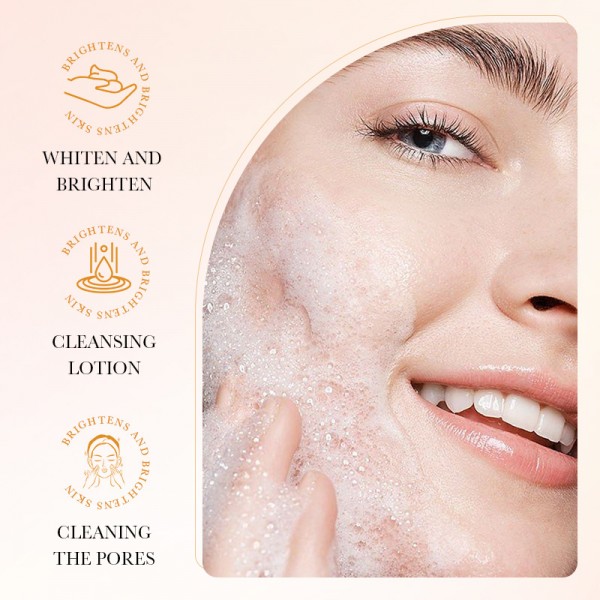 Пенка-мусс для умывания с витамином C SADOER Vitamin C Mild Cleanser Mousse, со щеточкой, 150мл
