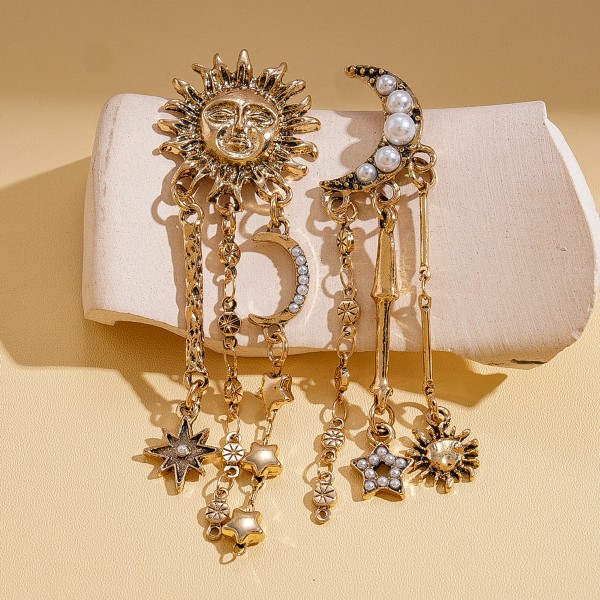 Сережки асиметричні зі стразами та перлами "Sun and Moon", золото