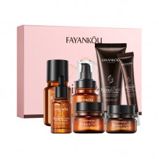 Подарунковий набір для догляду за шкірою обличчя з ретинолом та пептидами  FAYANKOU Retinol Peptide Anti-Wrinkle Set, антивіковий, 7 засобів