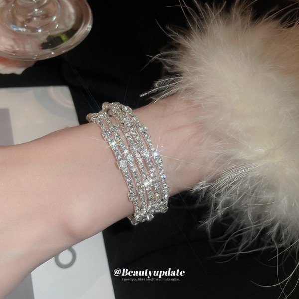 Браслет багатошаровий зі стразами "Elegant Crystal Style", срібло Браслет багатошаровий зі стразами "Elegant Crystal Style", срібло