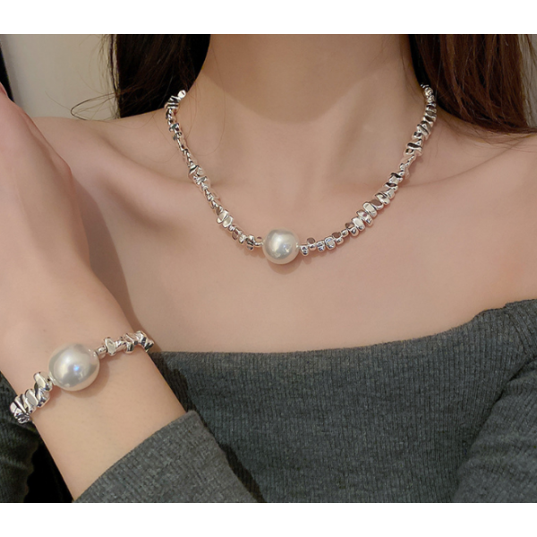 Ланцюжок з перлами "Metalic Future", срібло