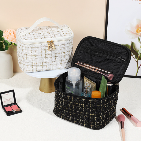 Косметичка органайзер "The cells", квадратна, 2 кольори, 21x15x13,5 см