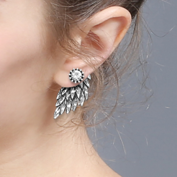 Серьги  «Крылья» с переливающимся кристаллом, 1 пара