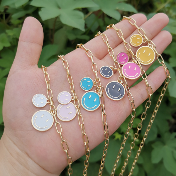 Ланцюжок "Crazy Smile", Ланцюжок золотий зі смайликом, різні кольори Ланцюжок "Crazy Smile", Ланцюжок золотий зі смайликом, різні кольори