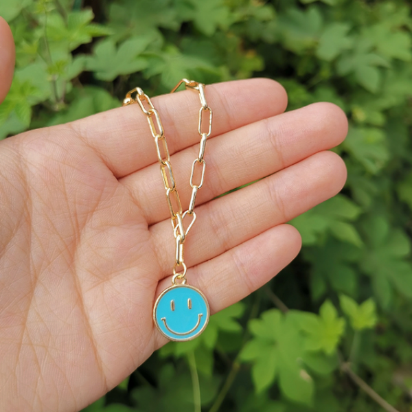 Ланцюжок "Crazy Smile", Ланцюжок золотий зі смайликом, різні кольори Ланцюжок "Crazy Smile", Ланцюжок золотий зі смайликом, різні кольори