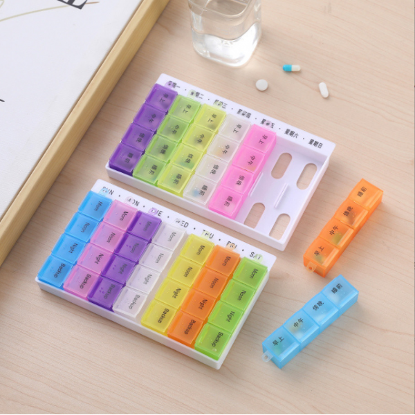 Органайзер для таблеток на 28 відділень, компактна таблетниця на 28 відділень