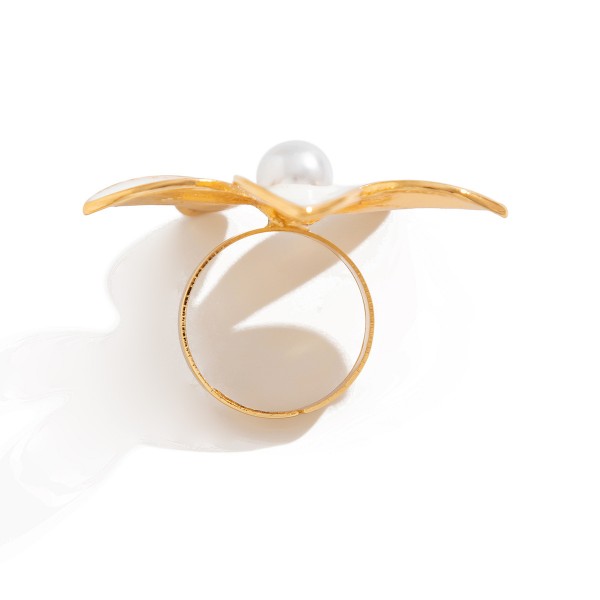 Каблучка "Pearl Petal Ring", золото