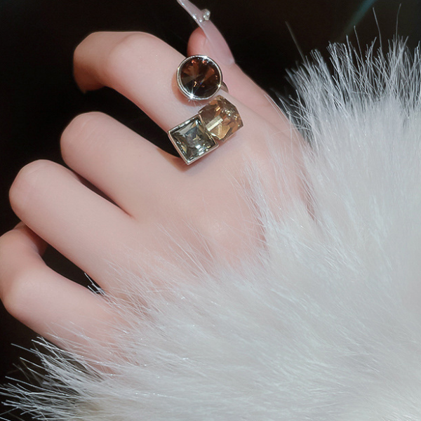 Каблучка "Gemstone Symphony", золото
