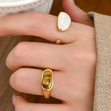 Каблучка "Moonlit Embrace", золото