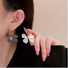 Серьги "Lightweight Flowers", золото