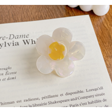 Затискач для волосся "Ромашка", білий, 4х4,5 см