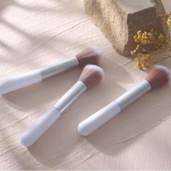 Пензлик для макіяжу з м’якою щетиною, кисть для рум’ян, 1 шт