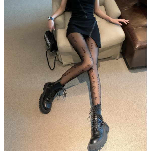 Колготи жіночі в принт ієрогліфи, нейлонові жіночі колготки, чорні, S - L