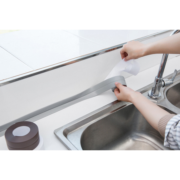 Стрічка самоклеюча водонепроникна, стрічка для ванн та раковин, коричнева, 3,8х3,2 м Стрічка самоклеюча водонепроникна, стрічка для ванн та раковин, коричнева, 3,8х3,2 м