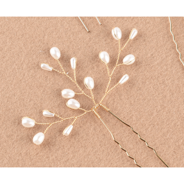 Шпилька для волосся "Different", з перлинами, два кольори, 7х11 см Шпилька для волосся "Different", з перлинами, два кольори, 7х11 см