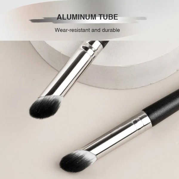 Пензлик для макіяжу Gecomo Under Eye Brush , пензлик для коректора, з конусною голівкою, 1 шт