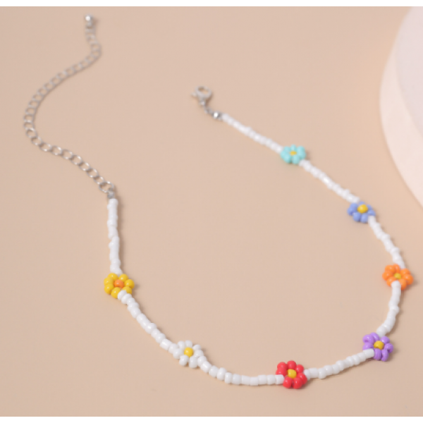 Ланцюжок із білого бісеру з різнокольоровими ромашками "White Daisies", 1шт